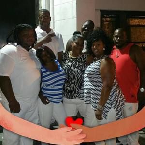 Meet your Posher, Emilia